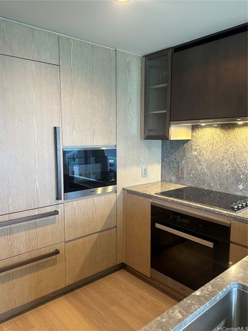 1000 Auahi Street 1906, Honolulu, HI 96814
