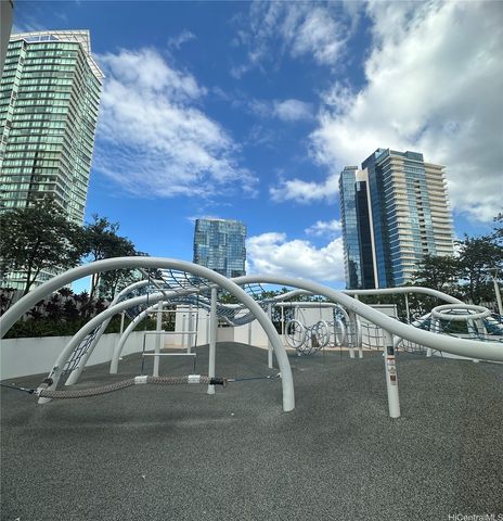 1000 Auahi Street 1906, Honolulu, HI 96814