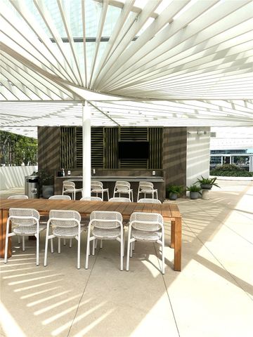 1000 Auahi Street 1906, Honolulu, HI 96814