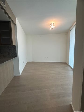 1000 Auahi Street 1906, Honolulu, HI 96814