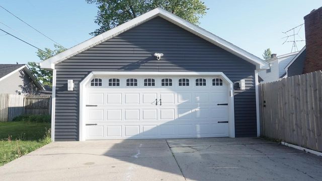 7603 28th AVENUE, Kenosha, WI 53143