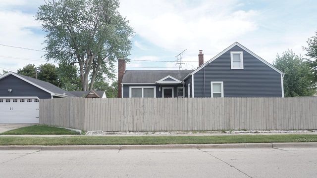 7603 28th AVENUE, Kenosha, WI 53143
