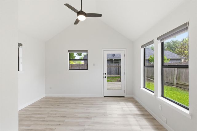 2326 Dowd LN, Austin, TX 78728