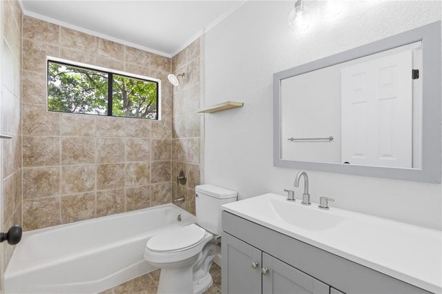 2326 Dowd LN, Austin, TX 78728