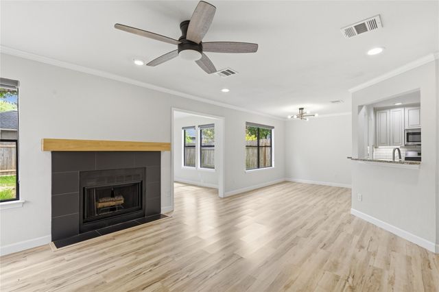 2326 Dowd LN, Austin, TX 78728