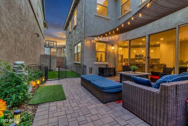 4145 E BETHENA Street, Gilbert, AZ 85295