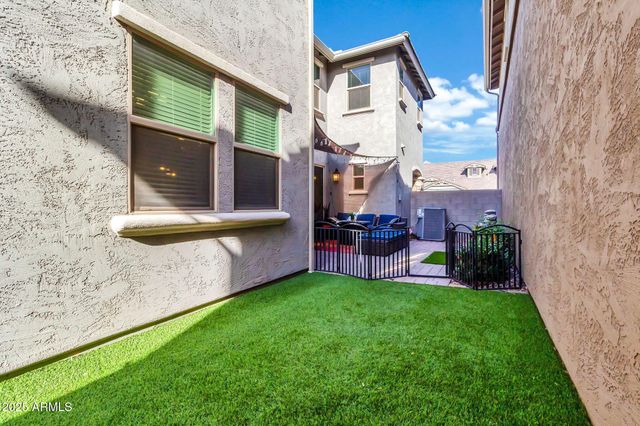 4145 E BETHENA Street, Gilbert, AZ 85295