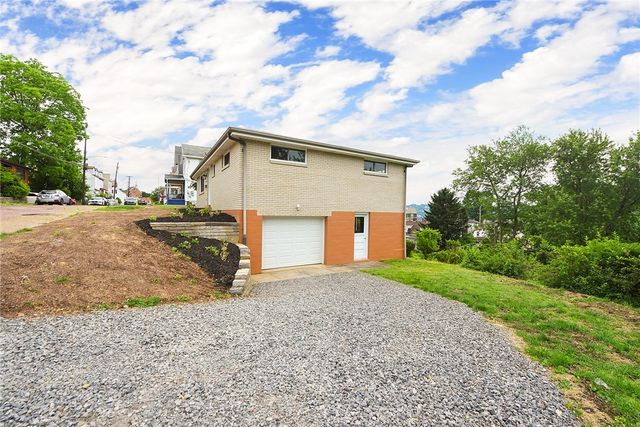 1936 W Beckert Ave, Reserve, PA 15212