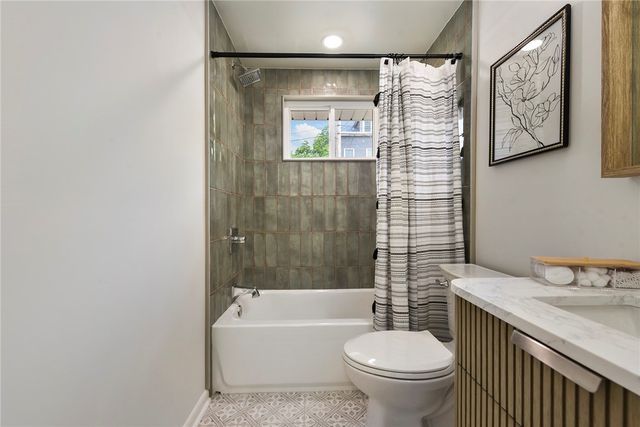 1936 W Beckert Ave, Reserve, PA 15212