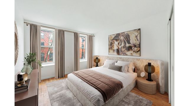 214 E 17TH Street, New York City, NY 10003