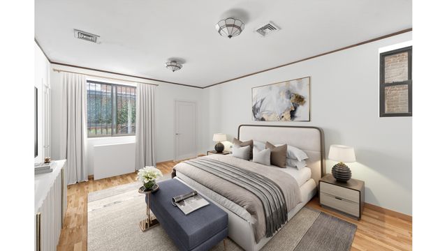 214 E 17TH Street, New York City, NY 10003