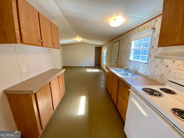 119 Cub Lane, Rabun Gap, GA 30568