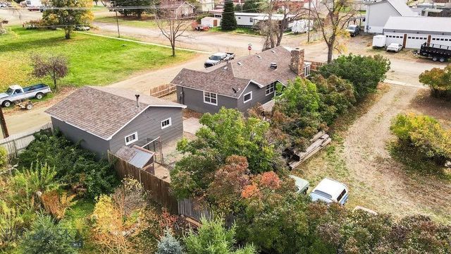 210 W Hamilton, Sheridan, MT 59749