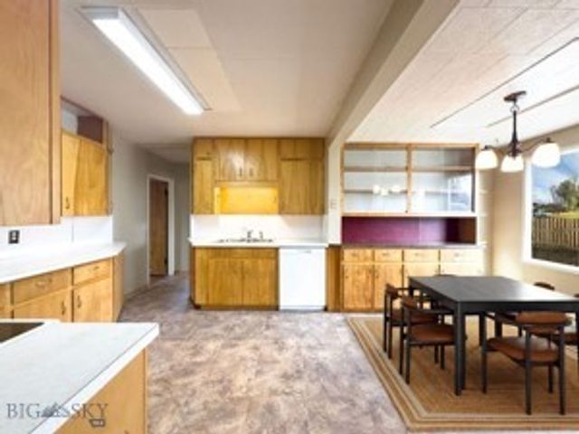 210 W Hamilton, Sheridan, MT 59749