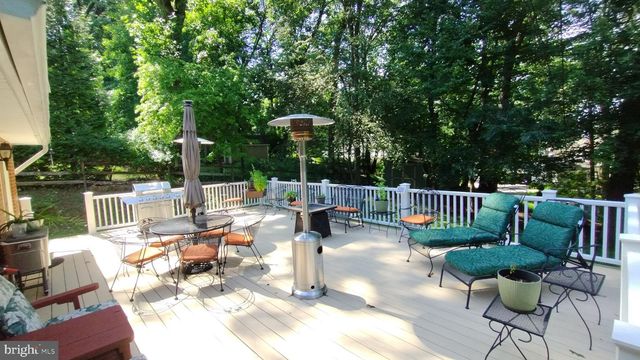751 RED OAK TER, Wayne, PA 19087