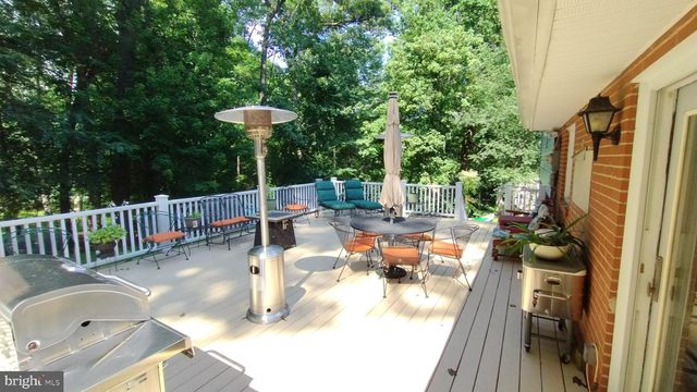 751 RED OAK TER, Wayne, PA 19087