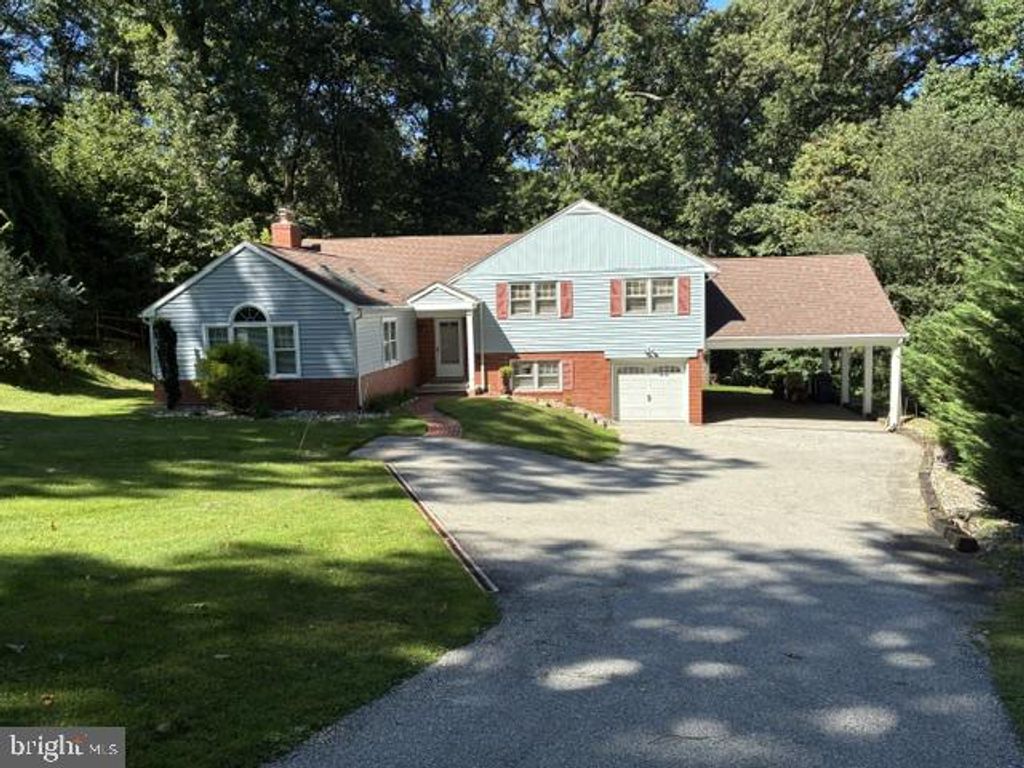 751 RED OAK TER, Wayne, PA 19087