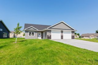 873 Escalade Lane SE, Owatonna, MN 55060