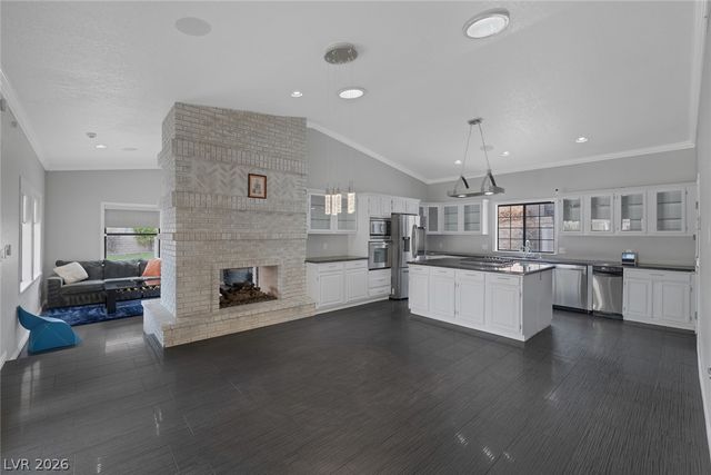 9 Quail Run Road, Henderson, NV 89014