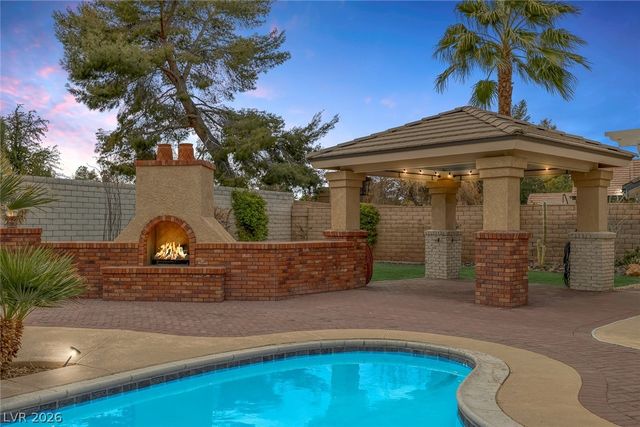 9 Quail Run Road, Henderson, NV 89014