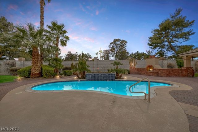 9 Quail Run Road, Henderson, NV 89014