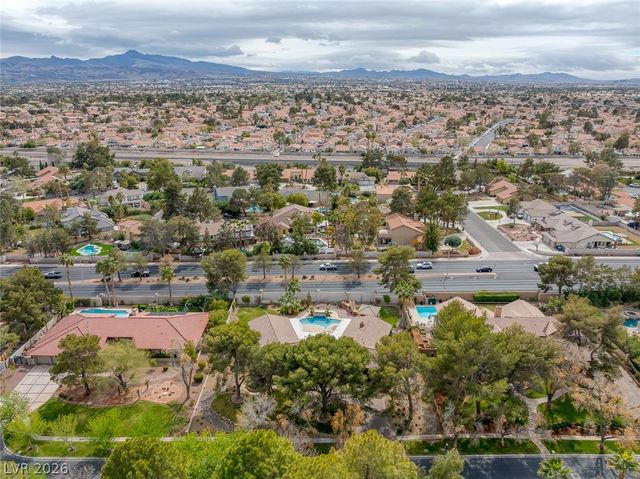 9 Quail Run Road, Henderson, NV 89014