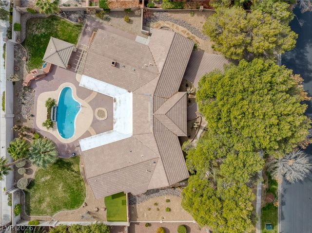 9 Quail Run Road, Henderson, NV 89014