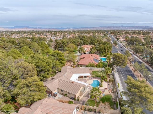 9 Quail Run Road, Henderson, NV 89014