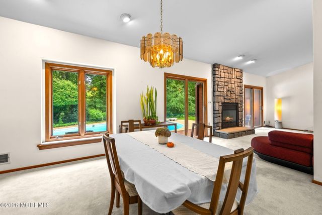39 Brandywine Way, Middletown, NJ 07748