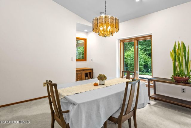 39 Brandywine Way, Middletown, NJ 07748