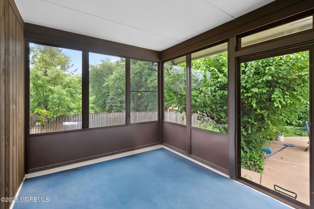 39 Brandywine Way, Middletown, NJ 07748