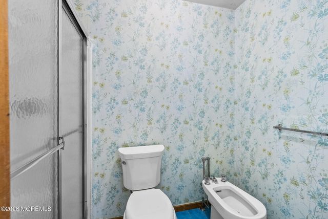 39 Brandywine Way, Middletown, NJ 07748
