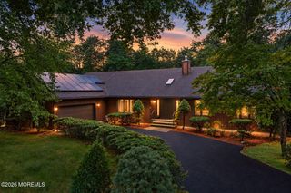 39 Brandywine Way, Middletown, NJ 07748