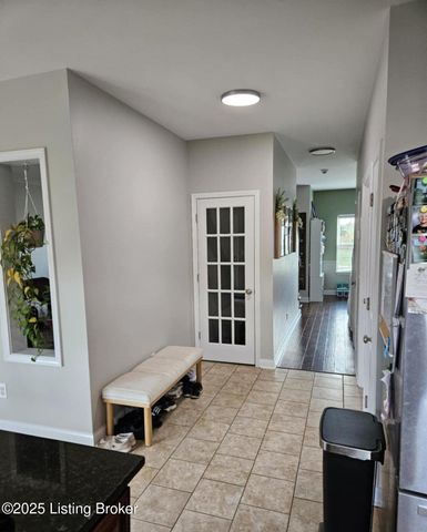 226 Sangria Dr, Vine Grove, KY 40175