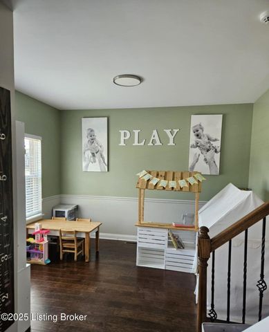 226 Sangria Dr, Vine Grove, KY 40175