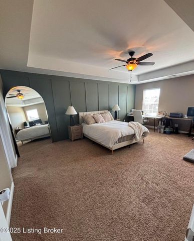 226 Sangria Dr, Vine Grove, KY 40175