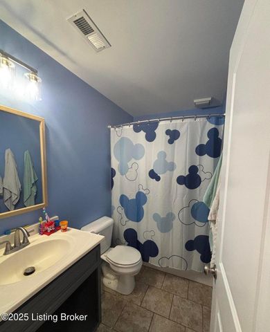 226 Sangria Dr, Vine Grove, KY 40175