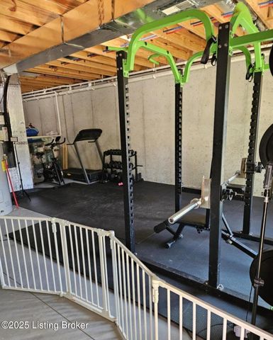 226 Sangria Dr, Vine Grove, KY 40175