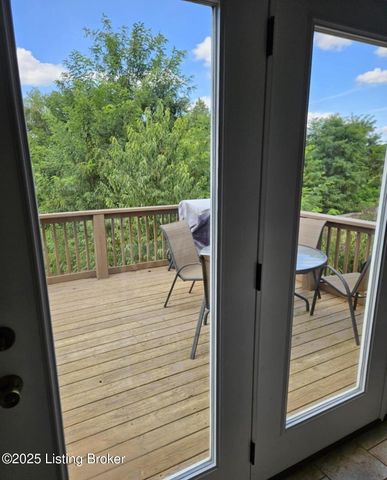 226 Sangria Dr, Vine Grove, KY 40175