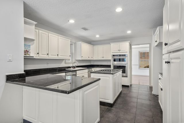 332 Quail Creek Road, Hot Springs, AR 71901