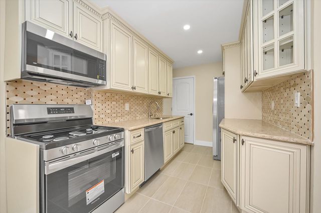 131-58 225th Street, Laurelton, NY 11413