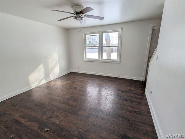 37 Lardner Court 31, Tonawanda, NY 14150