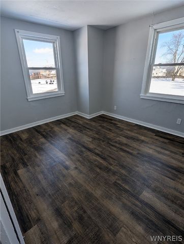 37 Lardner Court 31, Tonawanda, NY 14150