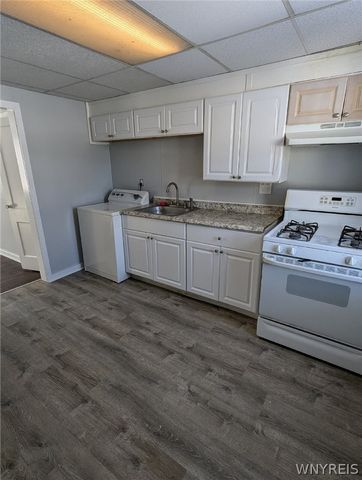 37 Lardner Court 31, Tonawanda, NY 14150