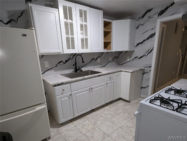 37 Lardner Court 31, Tonawanda, NY 14150