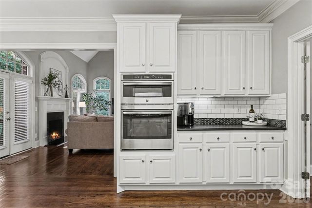 9341 Whispering Wind Drive, Charlotte, NC 28277