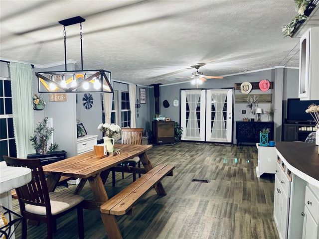 3650 E Copper Drive, Guthrie, OK 73044