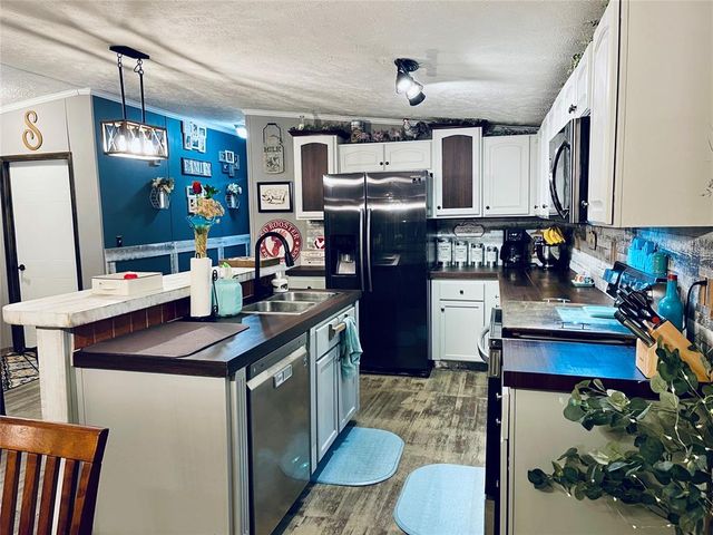 3650 E Copper Drive, Guthrie, OK 73044