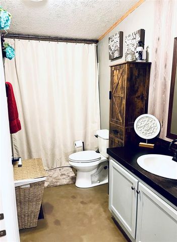 3650 E Copper Drive, Guthrie, OK 73044