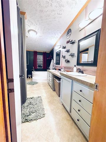 3650 E Copper Drive, Guthrie, OK 73044